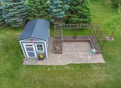 Welcome to this well-built home that offers privacy and a - photo 10