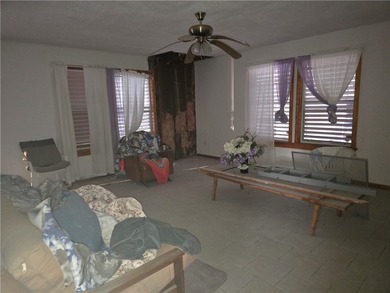 Spacious 2 story home needing a little TLC to bring it back to - photo 4