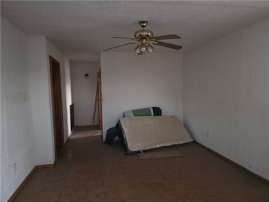 Spacious 2 story home needing a little TLC to bring it back to - photo 7