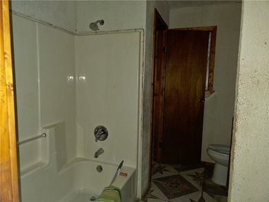Spacious 2 story home needing a little TLC to bring it back to - photo 10