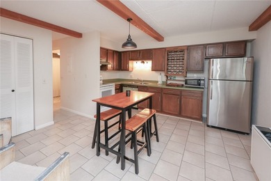 Lakefront resort living with maintenance freedom and low taxes - photo 12