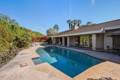 A Prestigious Estate with Stunning Mountain Views and Designed - photo 13
