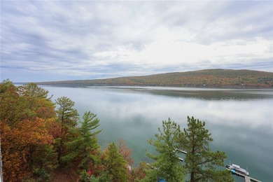 Lakefront resort living with maintenance freedom and low taxes - photo 14