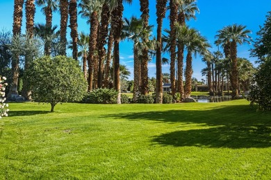 A Prestigious Estate with Stunning Mountain Views and Designed - photo 15