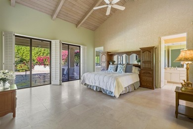 A Prestigious Estate with Stunning Mountain Views and Designed - photo 29