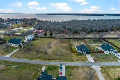 Lake Tawakoni Lot For Sale in Quinlan Texas