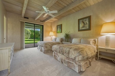 A Prestigious Estate with Stunning Mountain Views and Designed - photo 34