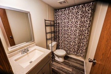 3 BEDROOM 2 BATH ON LARGE LOT WITHIN WALKING DISTANCE OF ISLAND - photo 4
