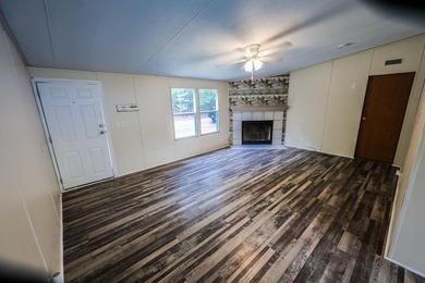 3 BEDROOM 2 BATH ON LARGE LOT WITHIN WALKING DISTANCE OF ISLAND - photo 6