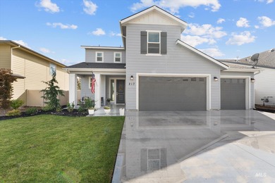 (private lake, pond, creek) Home For Sale in Meridian Idaho