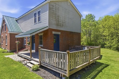 This farmhouse has been completely renovated with an artist's - photo 6