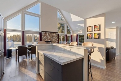 YEAR ROUND LIVING ? ? WEEKEND GETAWAY? Welcome to your dream - photo 11