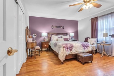 Welcome home... This impeccably maintained Glen Cove Ranch - photo 12