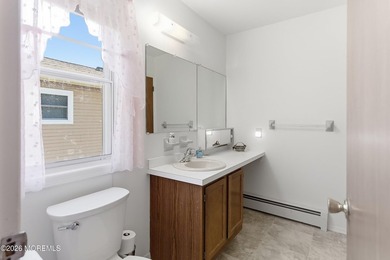 Welcome to this well-maintained Bay Breeze model in the - photo 14