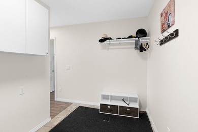 YEAR ROUND LIVING ? ? WEEKEND GETAWAY? Welcome to your dream - photo 15
