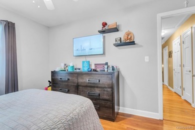 Welcome home... This impeccably maintained Glen Cove Ranch - photo 15