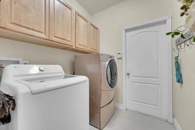 ASSUMABLE MTG at 3.5% Welcome to your dream home in the perfect - photo 15