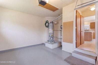 Welcome to this well-maintained Bay Breeze model in the - photo 20