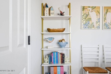 Welcome to Mermaid Lagoon, a beautifully renovated 3 bedroom 2 - photo 22