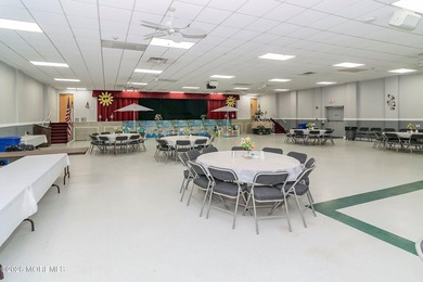 Welcome to this well-maintained Bay Breeze model in the - photo 27