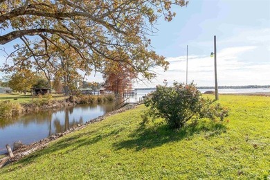 Updated home on North side of Lake Murvaul. This property is the - photo 8