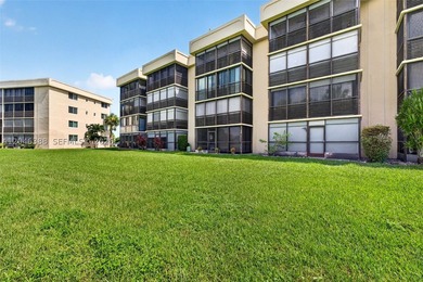 Beautiful first-floor 1-bedroom, 1.5 bath condo in the active - photo 31