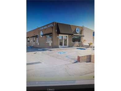 240 Center St - photo 1