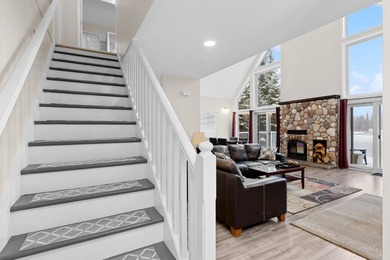 YEAR ROUND LIVING ? ? WEEKEND GETAWAY? Welcome to your dream - photo 34