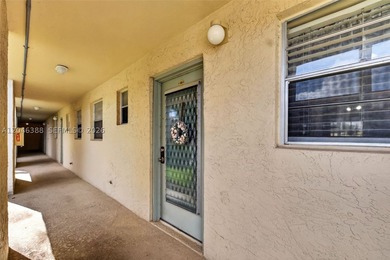 Beautiful first-floor 1-bedroom, 1.5 bath condo in the active - photo 35