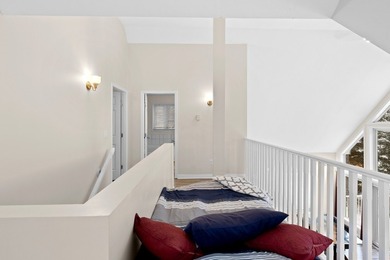 YEAR ROUND LIVING ? ? WEEKEND GETAWAY? Welcome to your dream - photo 36