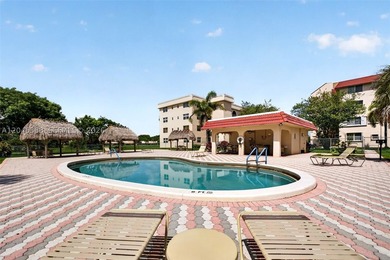 Beautiful first-floor 1-bedroom, 1.5 bath condo in the active - photo 38