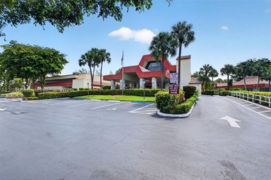 Beautiful first-floor 1-bedroom, 1.5 bath condo in the active - photo 40