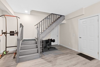 YEAR ROUND LIVING ? ? WEEKEND GETAWAY? Welcome to your dream - photo 44