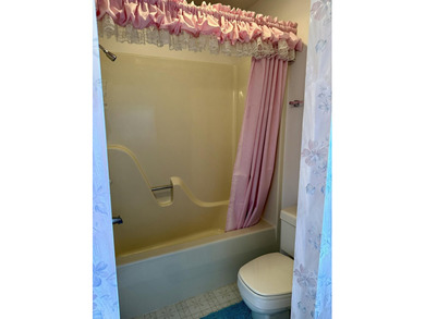 From the moment you arrive, you'll feel right at home in this - photo 24