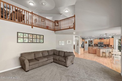 This spacious 6 BR/4 BA home is situated on nearly an acre in - photo 21