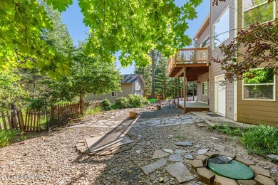 This spacious 6 BR/4 BA home is situated on nearly an acre in - photo 46