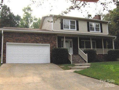 Lake Home Sale Pending in Mooresville, North Carolina