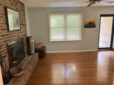 Don't miss this beautiful brick home with 3 bedrooms, 2 full - photo 10