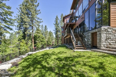 Experience the pinnacle of alpine luxury in this move-in ready - photo 15