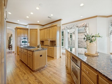 Experience unparalleled luxury in this magnificent 5 bedroom, 5 - photo 15