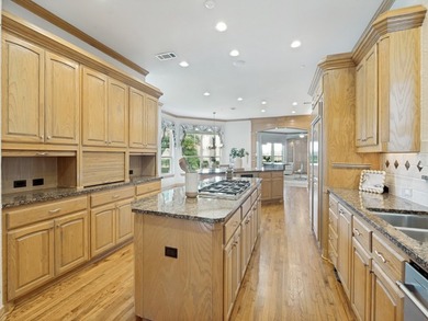 Experience unparalleled luxury in this magnificent 5 bedroom, 5 - photo 16