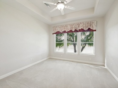 Experience unparalleled luxury in this magnificent 5 bedroom, 5 - photo 18
