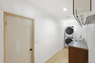 Welcome to Rancho Bernardo! This spacious single story home - photo 14