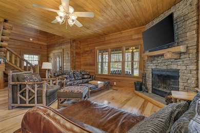 Perfect dual lifestyle of lake life and everyday living made - photo 6