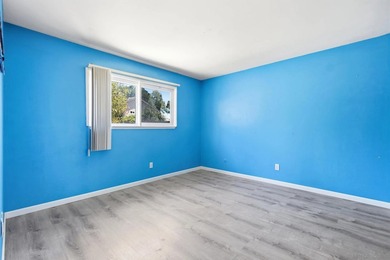Welcome to Rancho Bernardo! This spacious single story home - photo 29