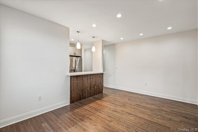 A Fully Renovated, Brand New Unit! Facing South,This Unit is