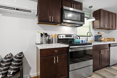 Escape to the lake with this charming and fully renovated - photo 10