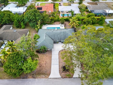 St. Lucie River Home For Sale in Port Saint Lucie Florida