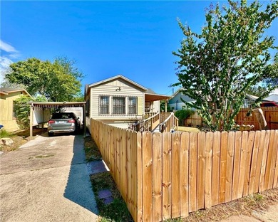Cozy Home! This 2-bedroom, 1-bath home already has key updates: - photo 2