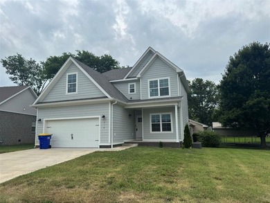 Almost new 4 Bed/ 2.5 Bath home in one of the most desired areas - photo 3